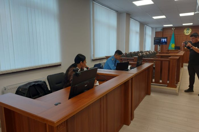 «Что было — уже не вернуть»: в суде огласили записи из дневника Яны Легкодимовой