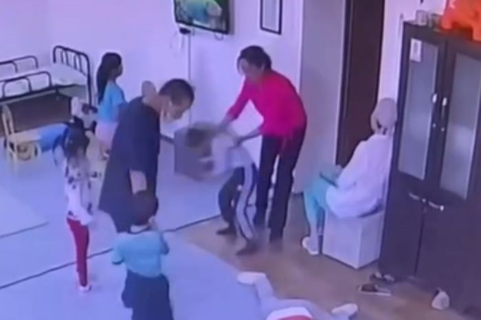 В Курмангазинском районе ребёнок с инвалидностью пострадал от действий воспитателя