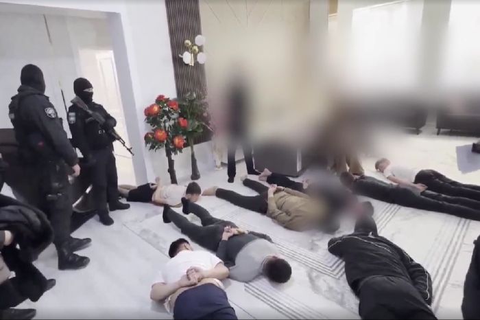 Пирамида «Nazira Gold» рухнула: конфисковано около полумиллиарда тенге, более 50 машин и 17 кг золота