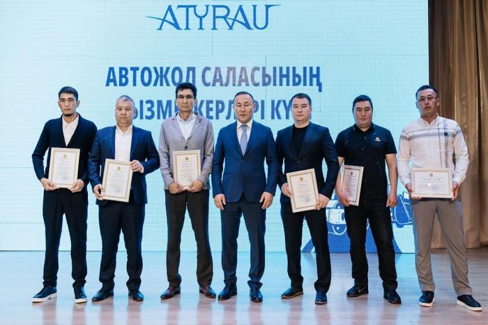 Атырауские дорожники отметили профессиональный праздник