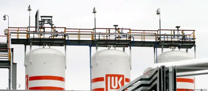 Gunvor отказался от покупки зарубежных активов "Лукойла"