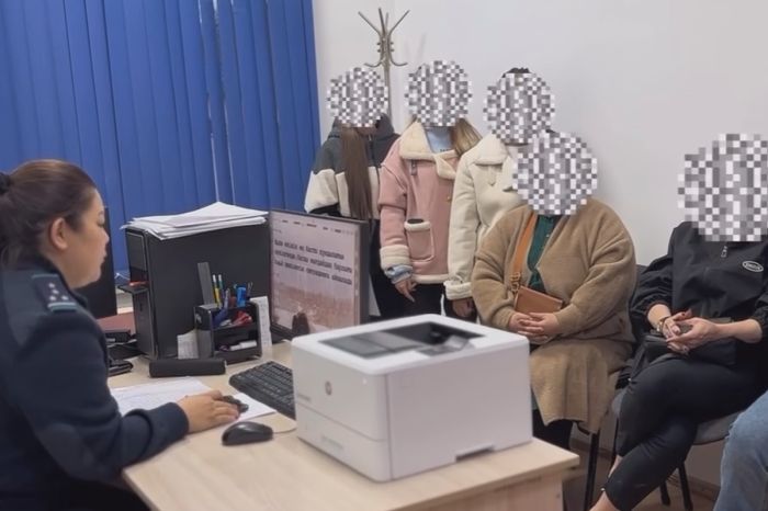 В Жылыойском районе девочки распространяли фейк о пропавшем подростке ради лайков