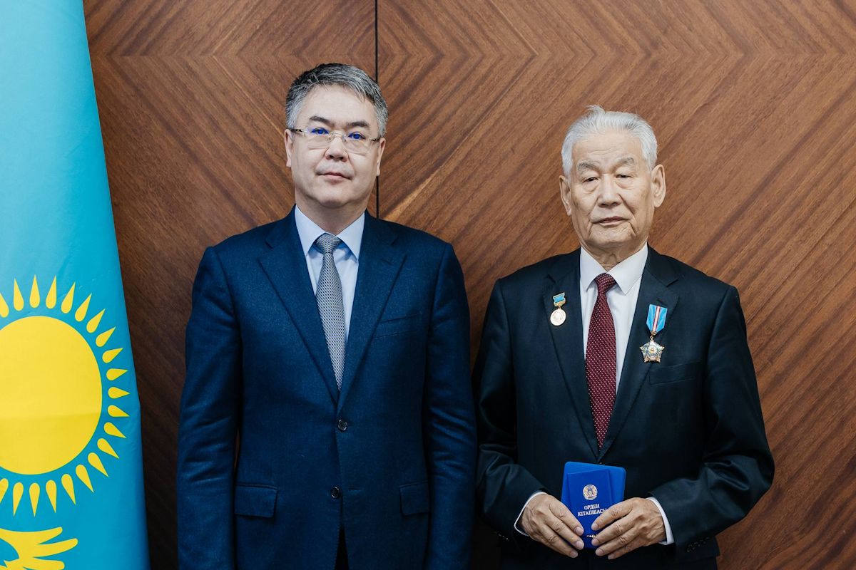 фото пресс-службы акима области фото пресс-службы акима области