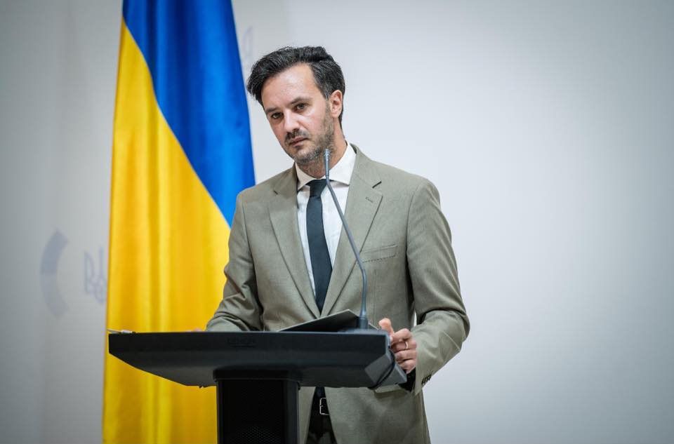 официальный представитель МИД Украины Георгий Тихий официальный представитель МИД Украины Георгий Тихий