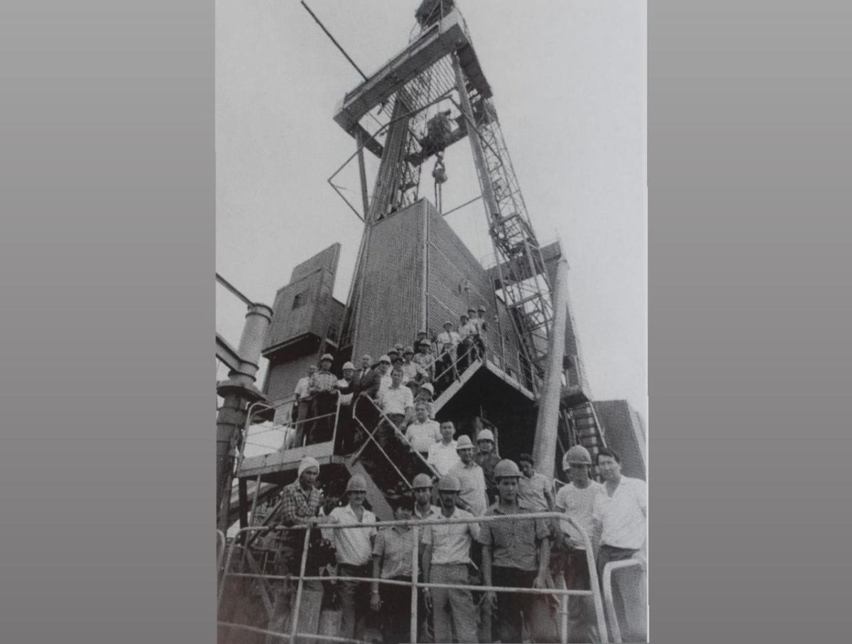 Пуск буровой на Гурьевском своде Пуск буровой на Гурьевском своде