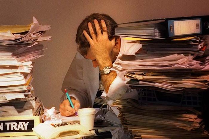 ГПХ под запретом: что изменится для работников и работодателей в Казахстане