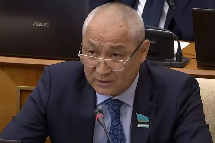 «Мы же не пропагандируем, что я гетеросексуал»: депутат о распространении ЛГБТ в Казахстане