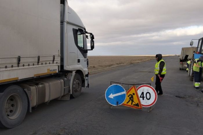 В Казахстане выявлены более 50 опасных участков дорог