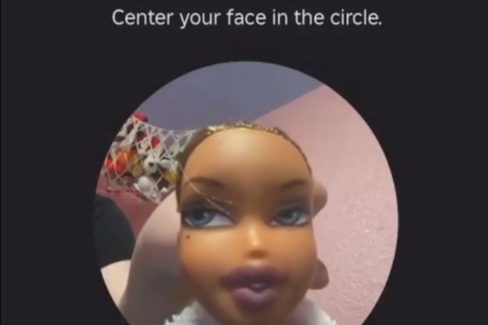 Куклы вместо лиц: как дети пытаются обойти возрастную проверку в Roblox