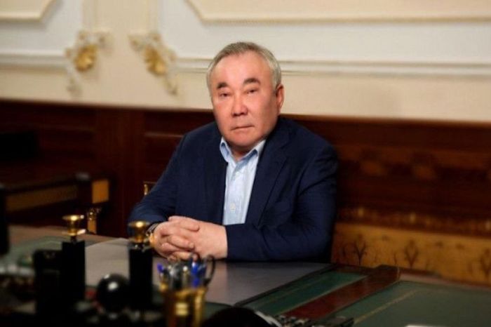 Судебный спор вокруг активов Болата Назарбаева: судьба рынка «Барыс» решается в суде