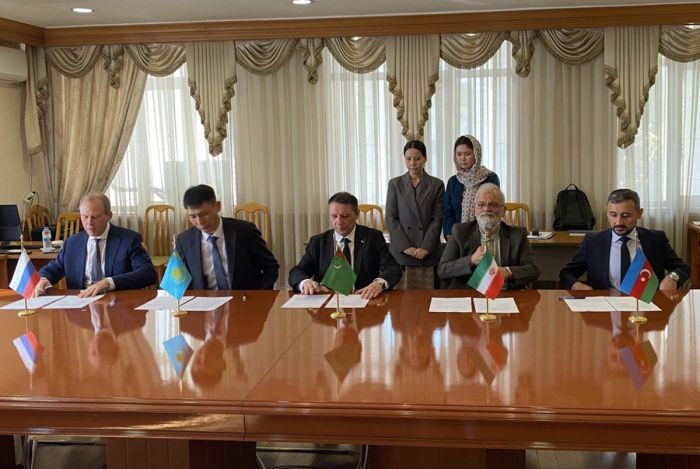 В Каспийском море продлили запрет вылова осетров на 2026 год