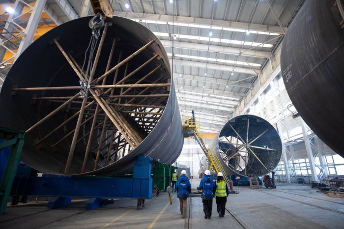 В Атырау изготавливают гигантские колонны для будущего полиэтиленового завода