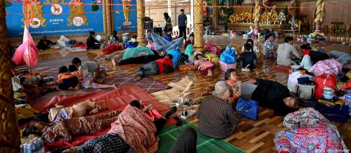 В Таиланде и Камбодже эвакуировались полмиллиона человек