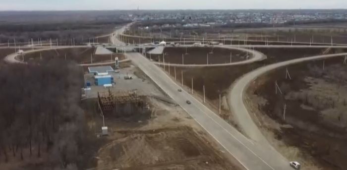 В ЗКО открыли новую двухуровневую развязку «клеверный лист»