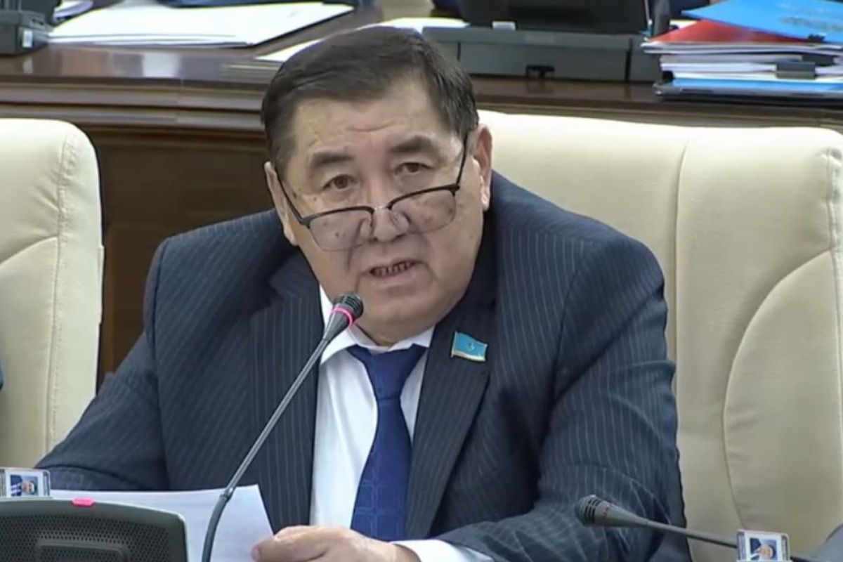 Ермурат Бапи