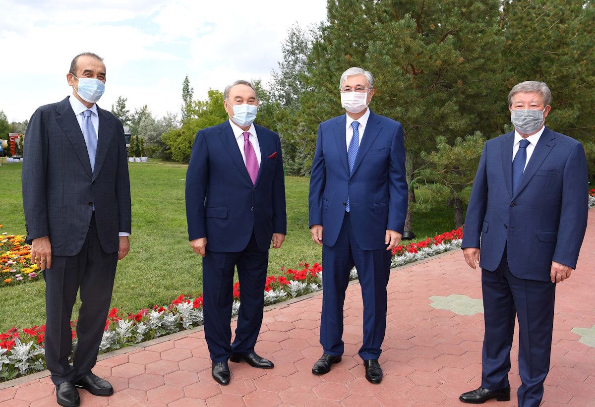слева направо: Карим Масимов, Нурсултан Назарбаев, Касым-Жомарт Токаев и Ахметжан Есимов