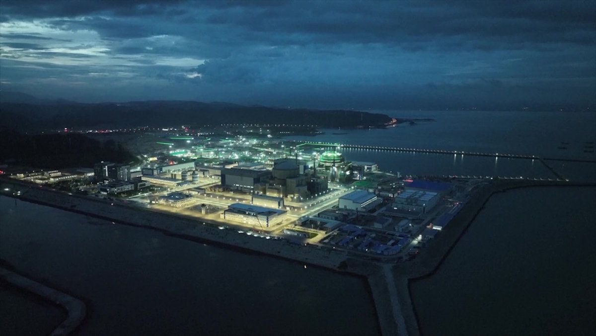 АЭС «Чжанчжоу» с реактором Hualong One – одним из передовых проектов китайской атомной отрасли (ночной вид). АЭС «Чжанчжоу» с реактором Hualong One – одним из передовых проектов китайской атомной отрасли (ночной вид).