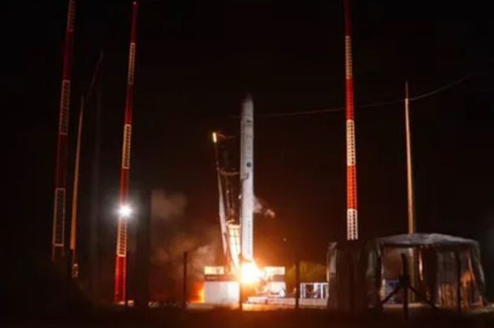 Первая коммерческая ракета Южной Кореи разбилась через 30 секунд после старта