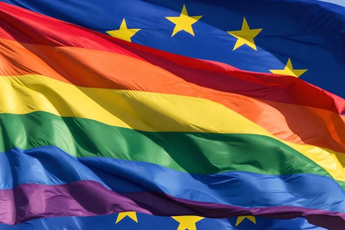 Европейский союз обеспокоен принятием закона о запрете пропаганды ЛГБТ в Казахстане