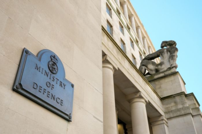 Великобритания заявила о планах разработки баллистических ракет для Украины