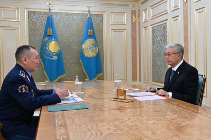 Токаев поставил задачи по укреплению дисциплины в Вооруженных силах