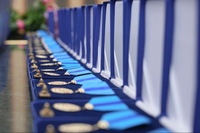 От 20 до 100 тысяч тенге: в парламенте заявили о продаже званий