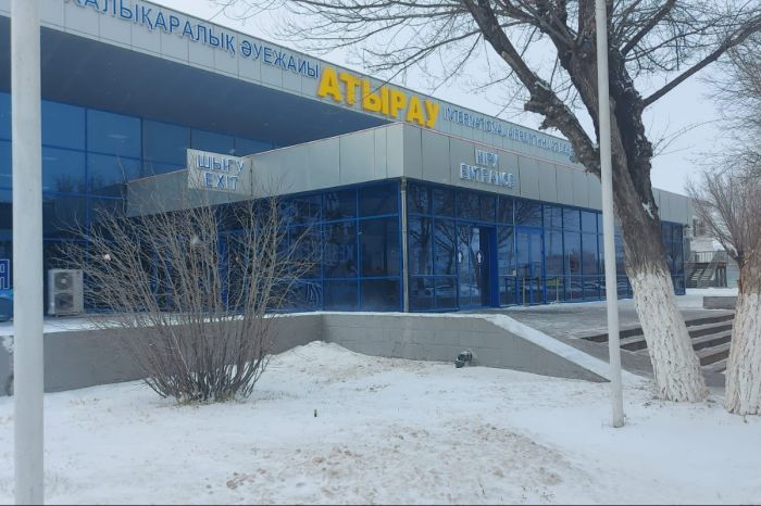 Пассажиры жалуются на задержки и отмены рейсов в аэропорту Атырау