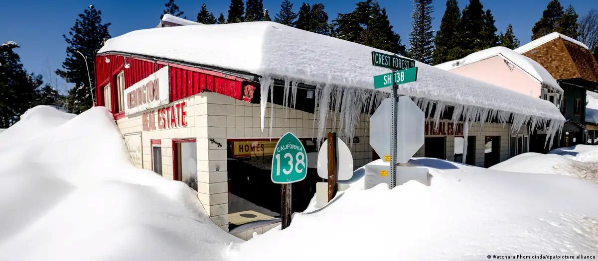 В Калифорнии после снежной бури/Фото: Watchara Phomicinda/dpa/picture alliance