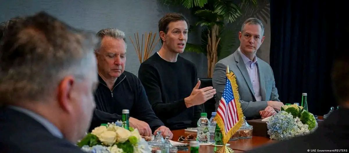 Американская делегация во время первого раунда трехсторонних переговоров в Абу-Даби в январе 2026 года/Фото: UAE Government/REUTERS