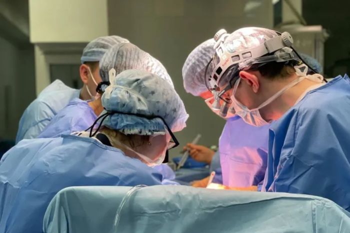В Атырау освоили новый формат сложных операций на сердце