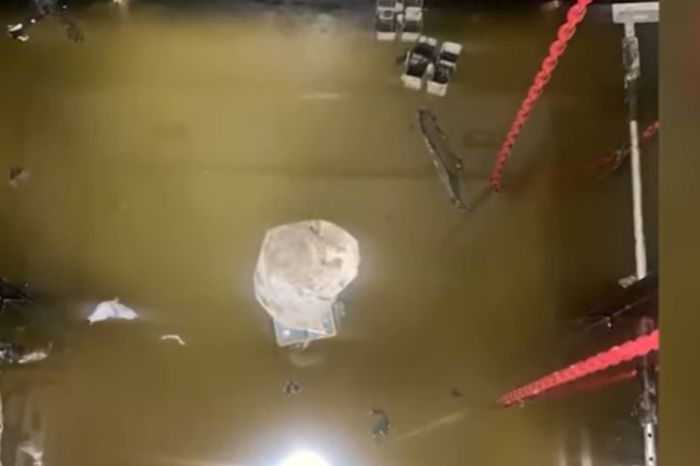 «Лифт застревает, стены промерзают»: что происходит в новом ЖК BI Group