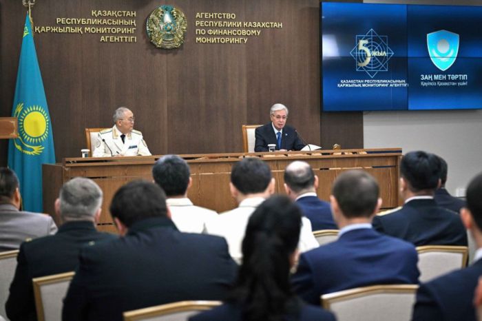 Кто «перегнал» 7 трлн тенге: банки дают первые ответы