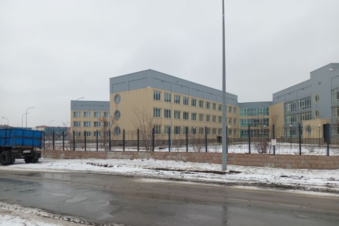 Ученик НИШ в Петропавловске в реанимации после падения из окна