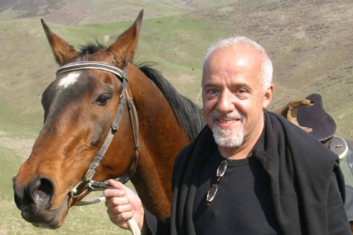 Пауло Коэльо выложил фото из Казахстана