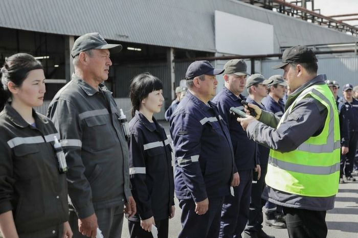 В Казахстане будут проверять на алкоголь на работе