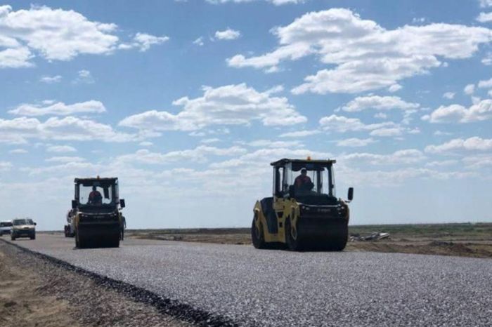 От Аккиизтогая до Карагая: где в Жылыойском районе ремонтируют дороги и обновляют сети