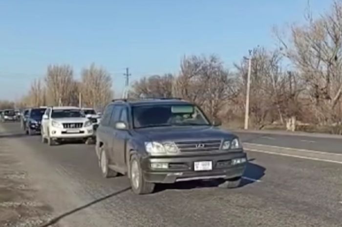 В Кыргызстане задержали 37 авто с топливом из Казахстана