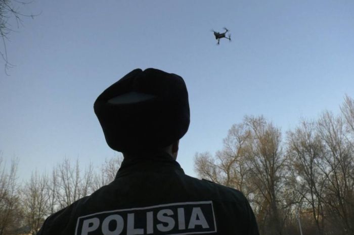 В Алматы полицейские дроны начали предупреждать нарушителей через громкоговорители