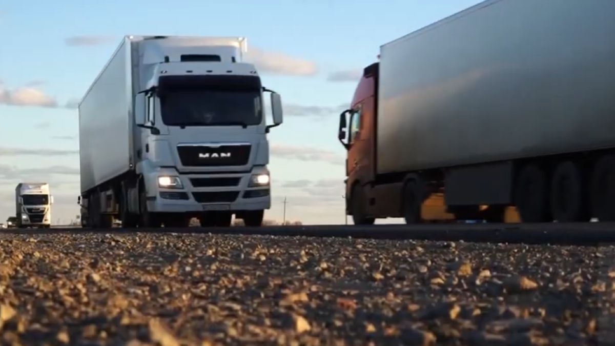 трасса Кызылорда - Актобе/стоп-кадр с видео