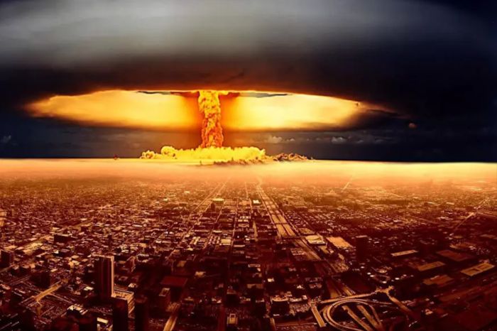 Украине передадут ядерное оружие – разведка России