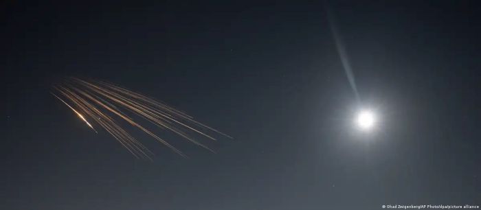 "Хезболлах" и Иран запустили более 150 ракет по Израилю