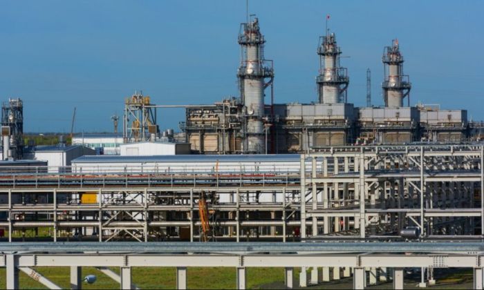 В ЗКО нефтяной гигант выплатил рекордный штраф за «лишние» тонны выбросов