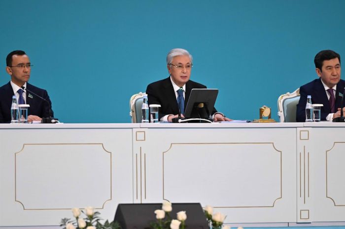 Токаев: эпоха «серых кардиналов» заканчивается