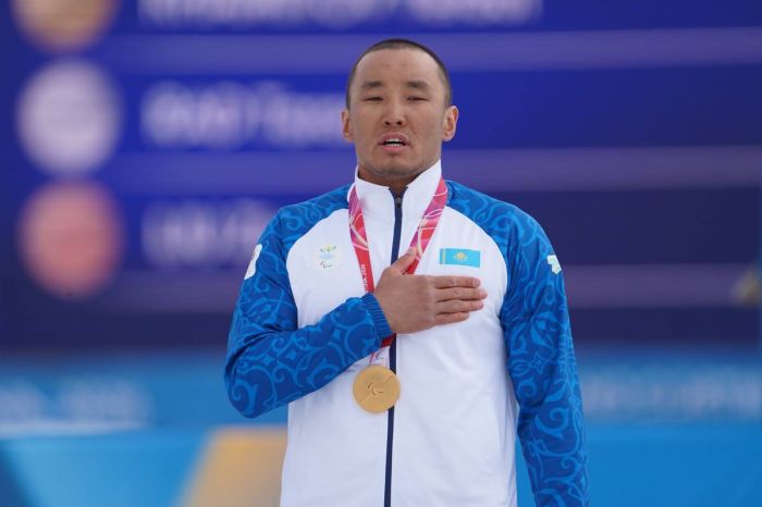 Токаев поздравил Ербола Хамитова с золотом Паралимпиады