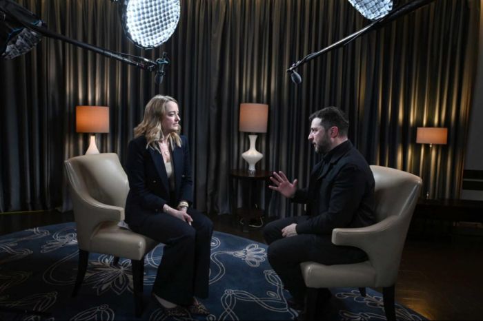 Фокус внимания сместился: Зеленский об отмене встреч из-за событий в Иране