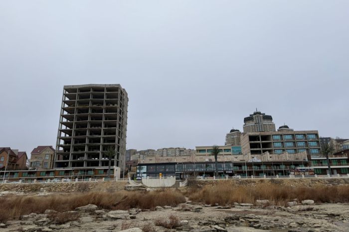 Масштабная реконструкция и очистка дна: власти Актау озвучили планы по набережной на 2026 год