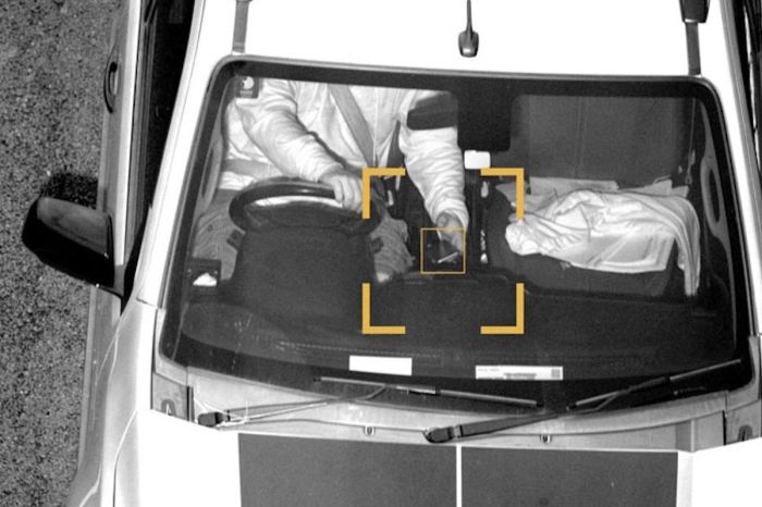 «Десятки штрафов за одну ошибку»: юрист раскритиковал работу дорожных камер в Казахстане