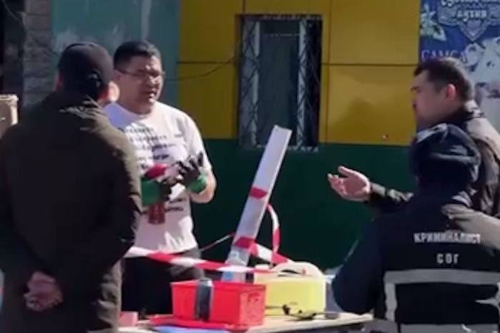 В Караганде мужчина пытался поджечь себя на рынке