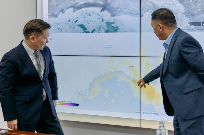 В Атырау ищут научные способы борьбы с пыльными бурями