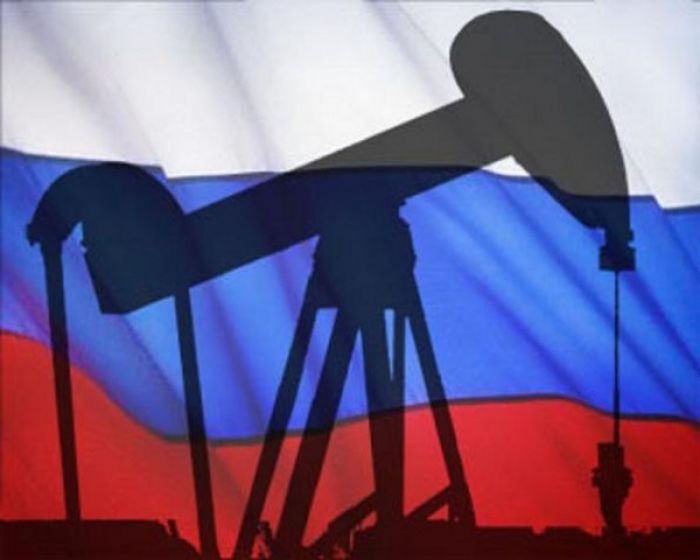 Россия заняла первое место по добыче нефти в мире 